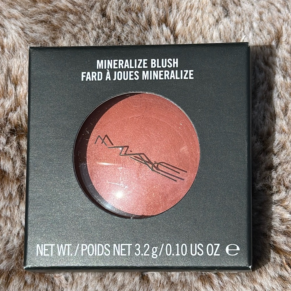 Limited edition MAC Mineralize Blush- Early Morning